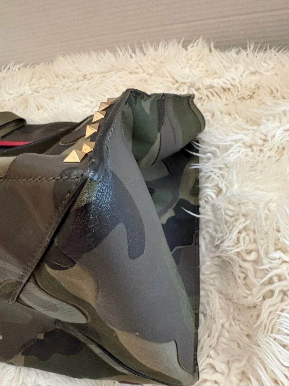 Authentic Valentino Rockstud Reversible
Camouflage Camo Tote - Picture 7 of 15